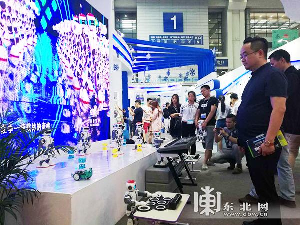 龙江智能机器人闪耀深圳文博会，七成产品远销海外引领智造新风向